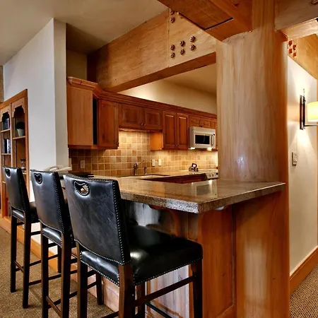 Two Bedroom Townhouse With Hot Tub Townhouse